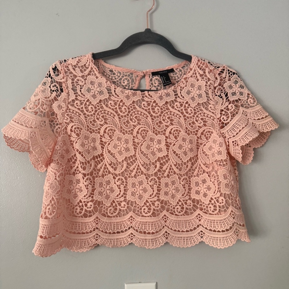 Forever 21 Floral Lace Crop Top - Soft Pink